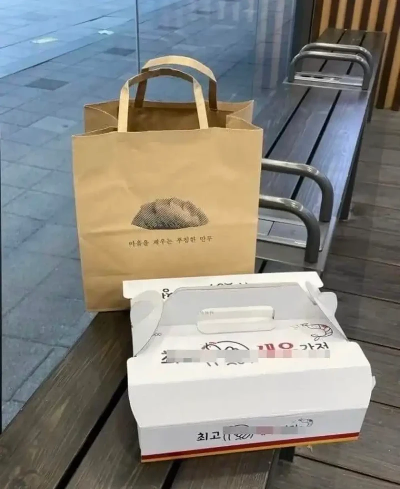 현대백화점 푸드코트 새우강정