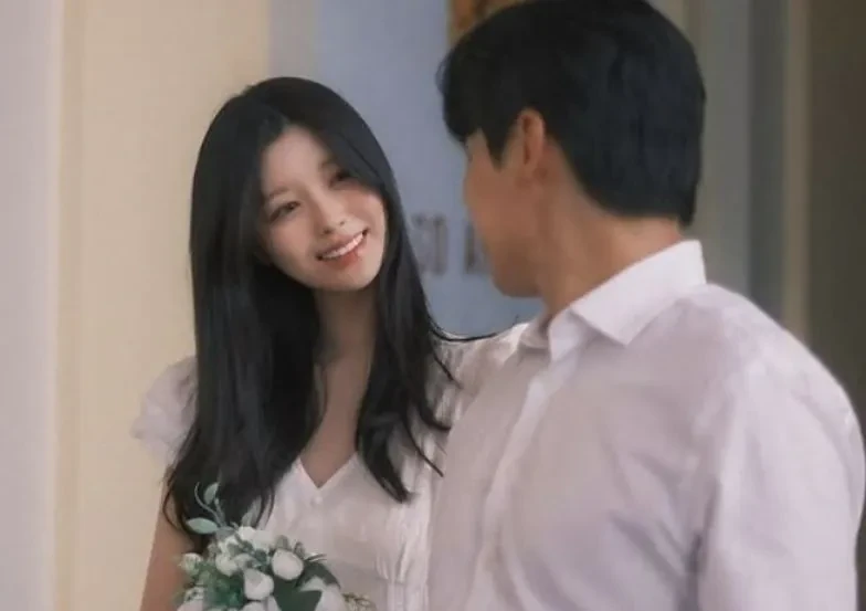 구구단 출신 소이, 변호사 남편과 결혼