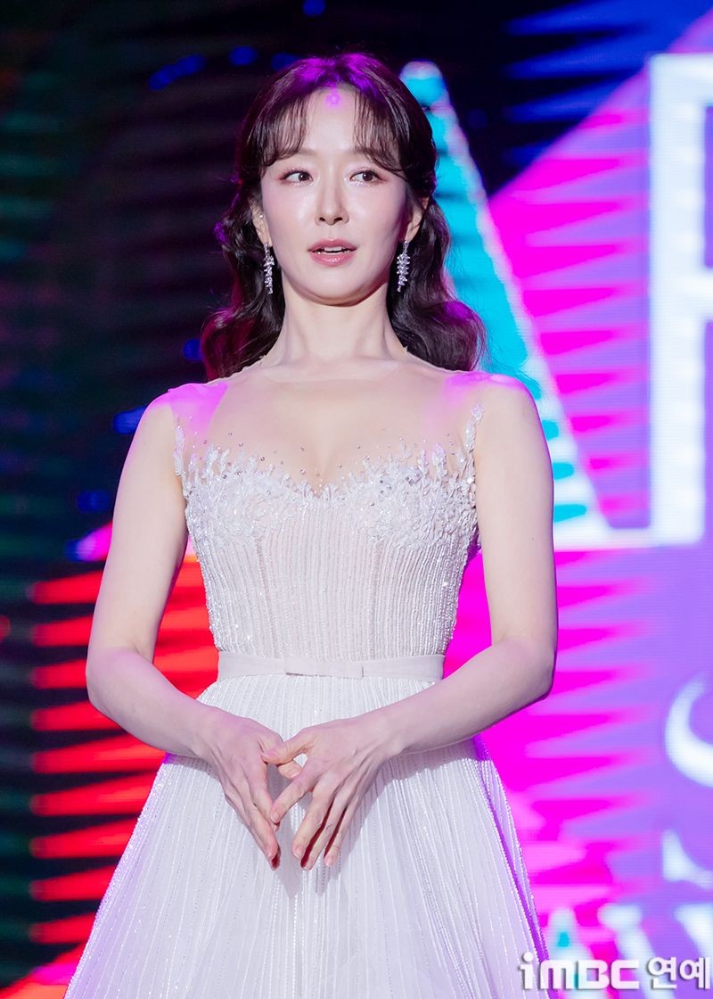 박선영 아나운서 드레스-2