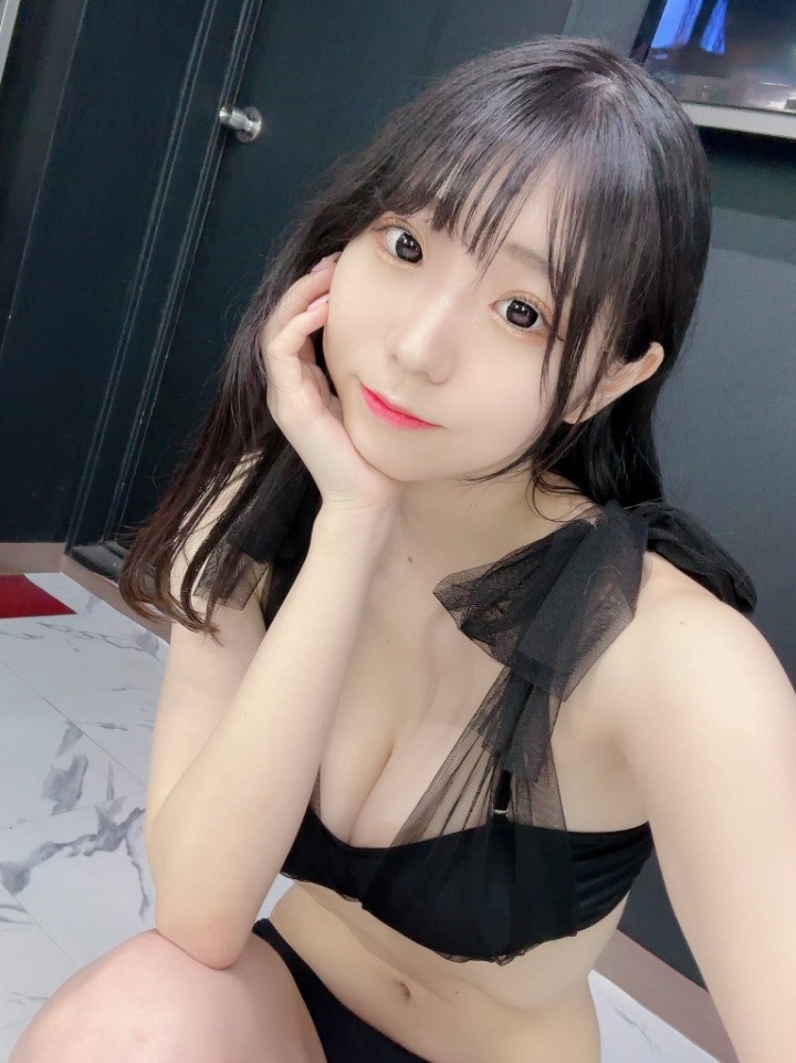 요즘 미드 몸매 올타임급 클래스 AV 배우