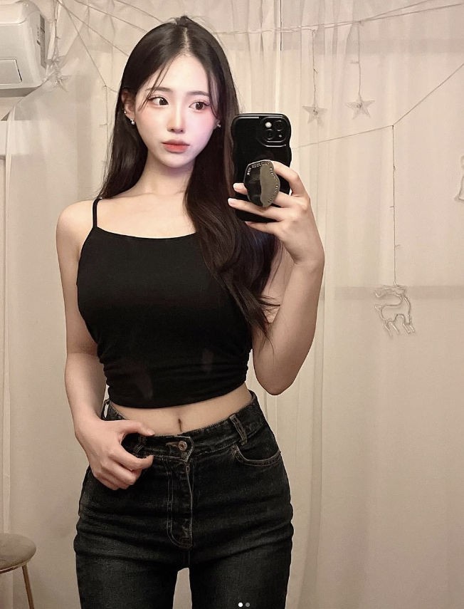 몸매 좋은 신입 치어리더 등장-10