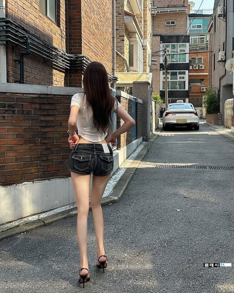 개이쁜 뒷태녀-19