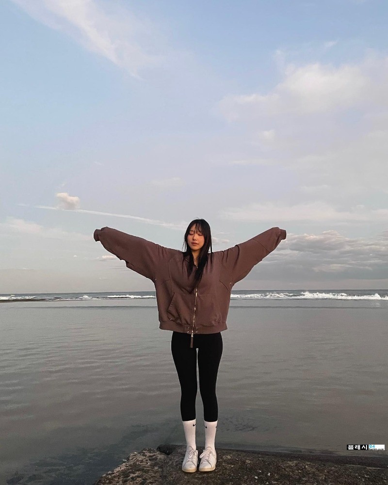 올해 휴가지 여자친구는 바로 너다-10