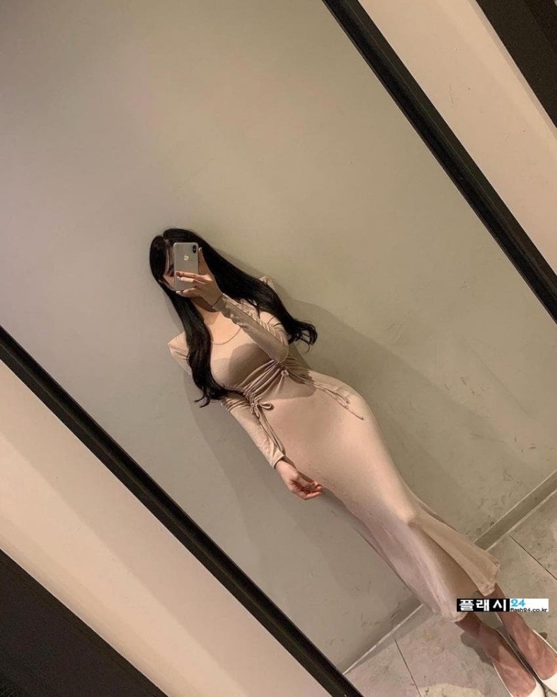 얼굴과 몸매가 매치가 안되는 이연송-4