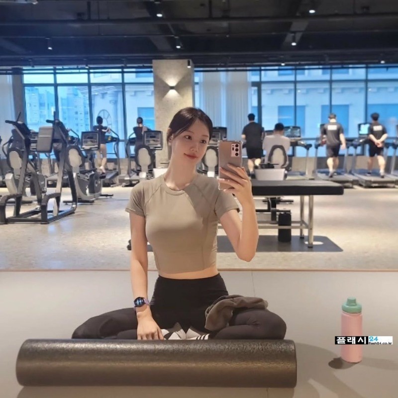 홍지연 레이싱모델 사이즈 장난 없다-4