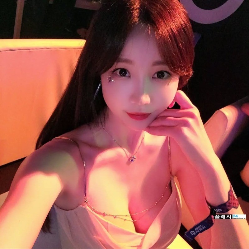 홍지연 레이싱모델 사이즈 장난 없다-6