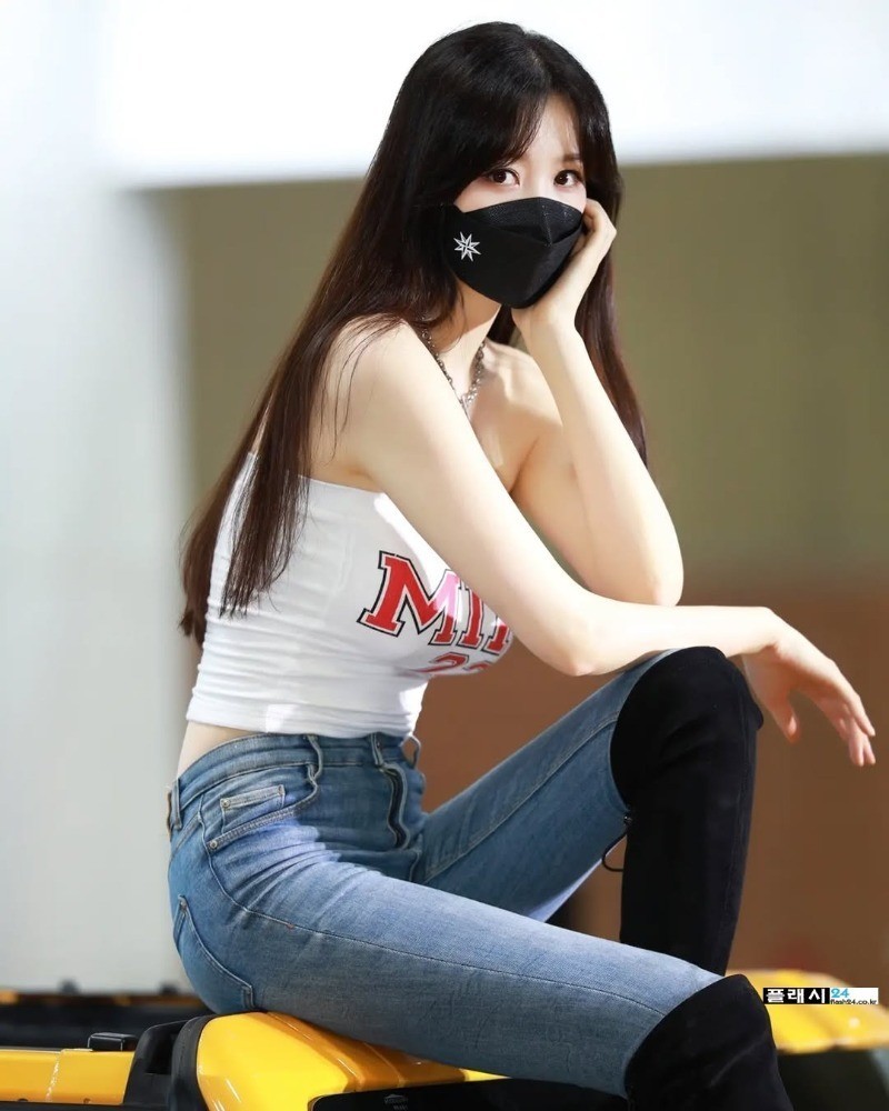 홍지연 레이싱모델 사이즈 장난 없다-18