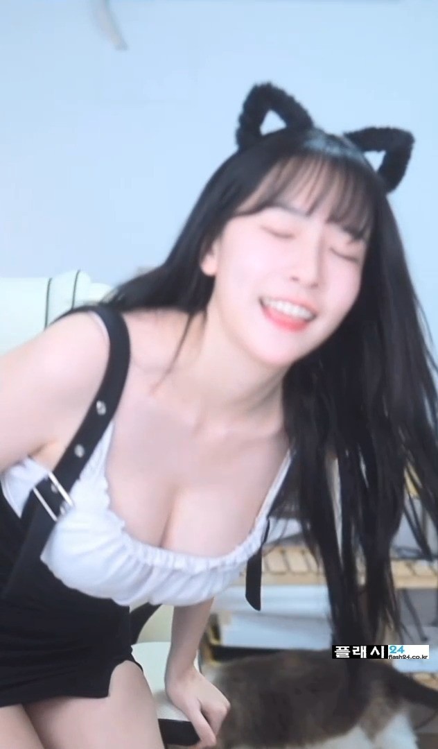 한발 살짝 뛰어주는 이아린-5
