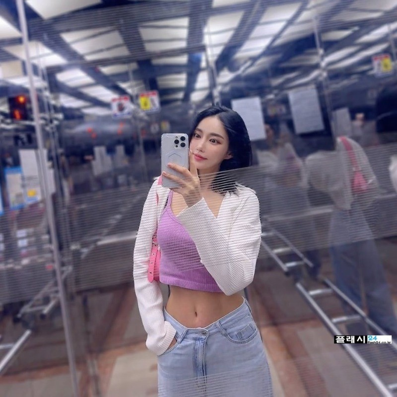 이벤트 꼭 받고 싶어지는 최예록 레이싱모델-9