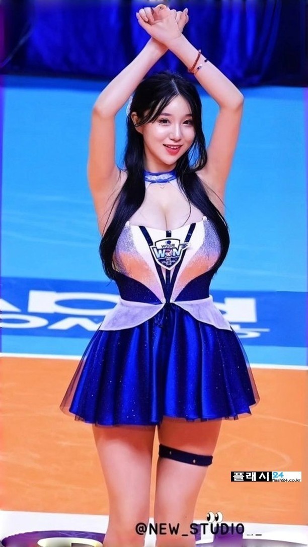크기로 압도하는 김현영 치어리더-8