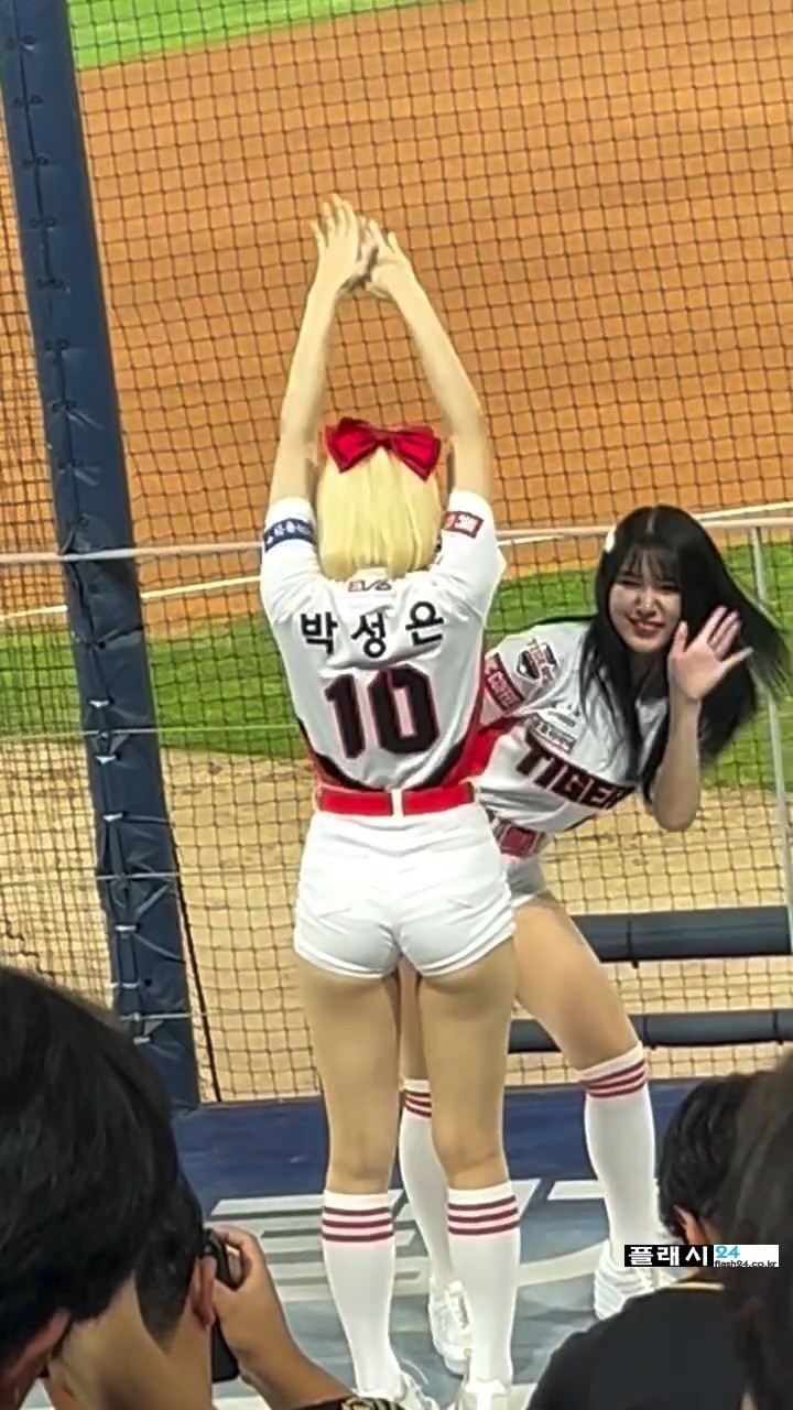 박성은 치어리더 앞자리가 개꿀인 이유-3
