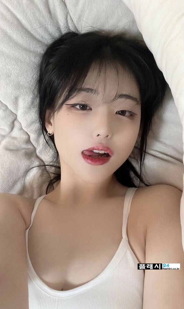 ㅇㅎ)예사롭지 않는 qwer 냥뇽녕냥 히나-11