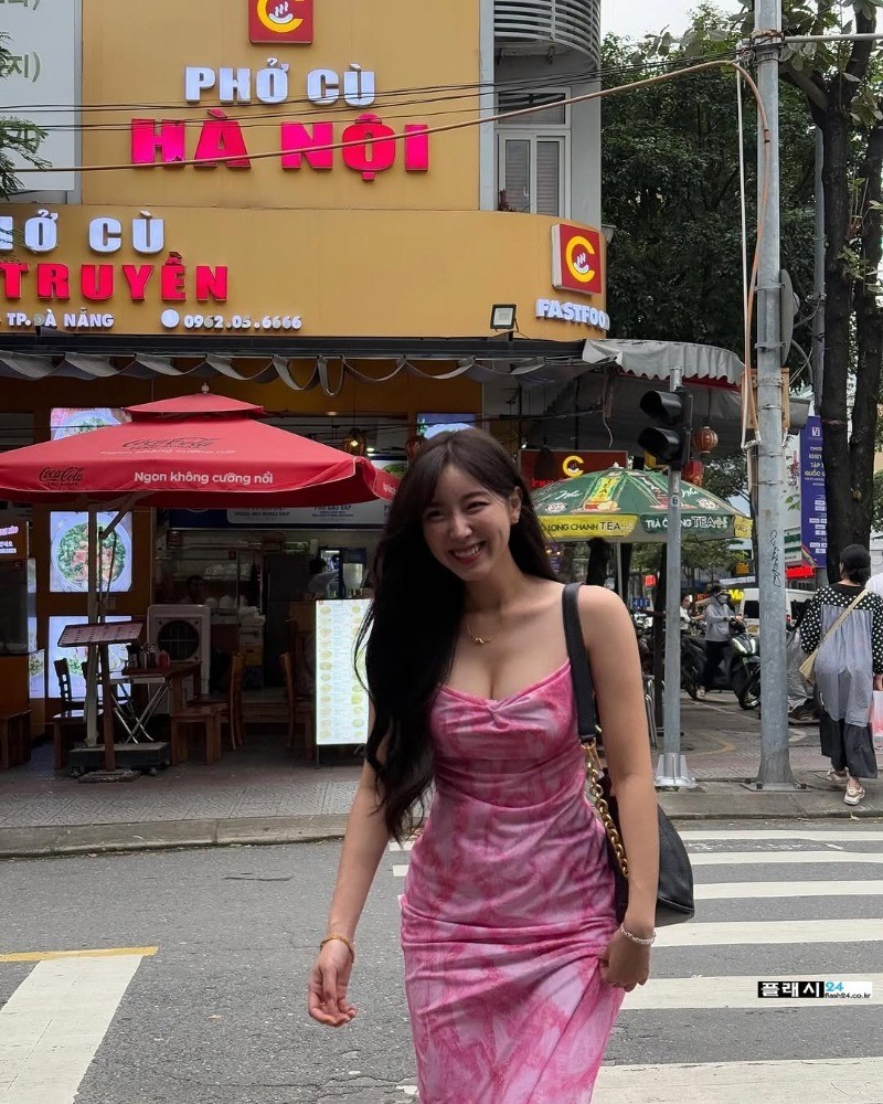안지현 치어리더랑 신혼여행 가면 이런 느낌-12
