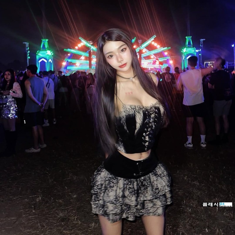 몸매 좋은 애들이 입어주면 인정-2