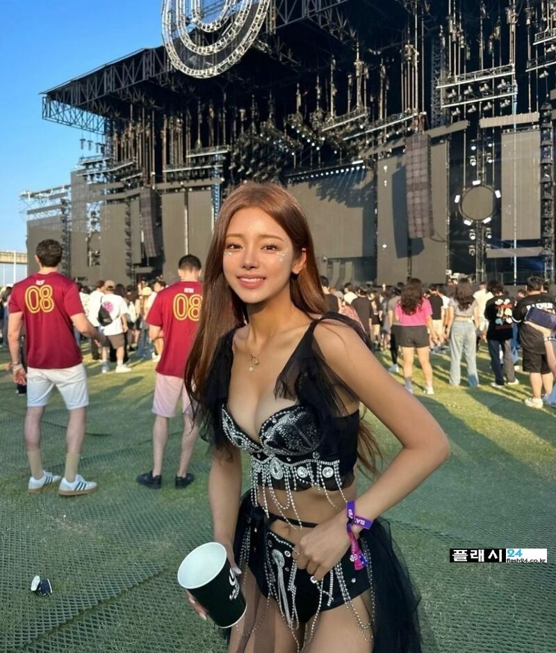 워터밤에 놀러간 눈나들-8