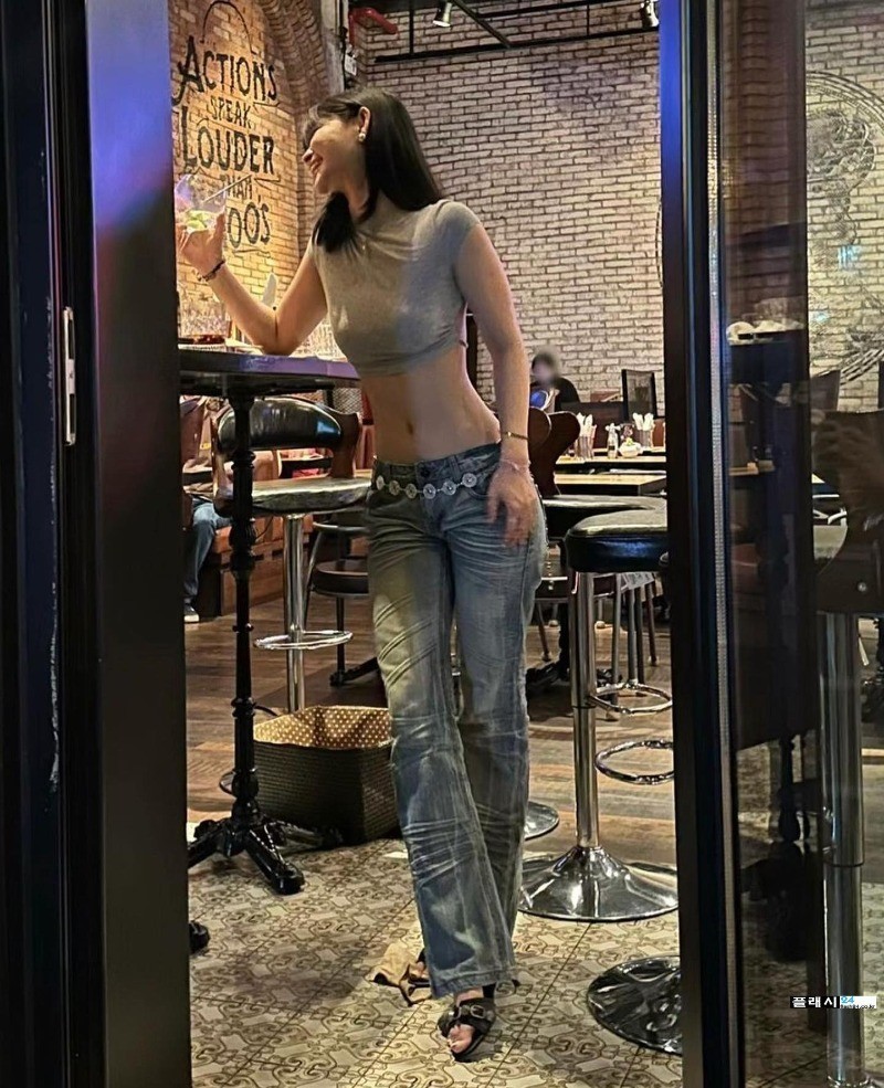 요즘 mz 카페 민폐녀