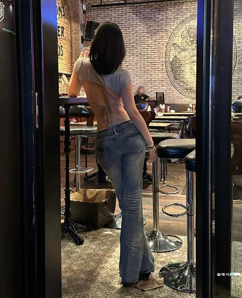 요즘 mz 카페 민폐녀-5