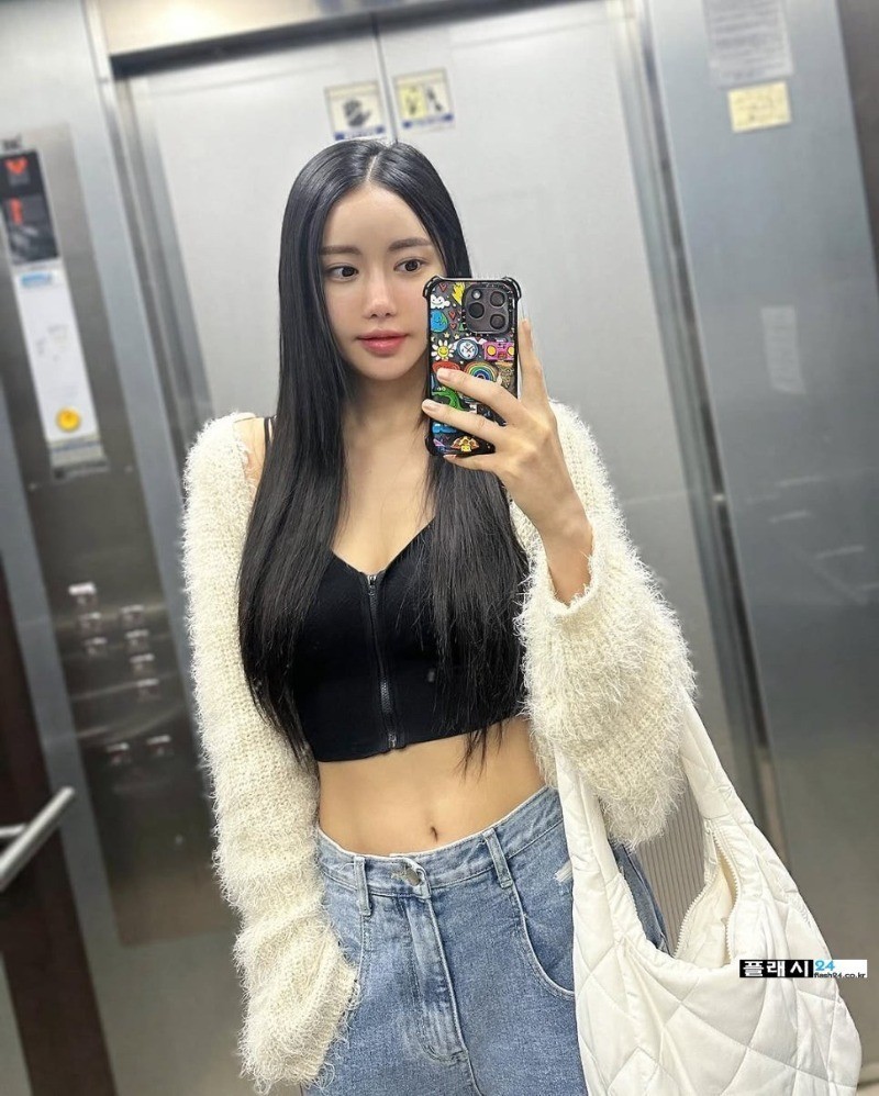 ㅇㅎ)이벤트 꼭 받고 싶어지는 최예록 레이싱모델-17