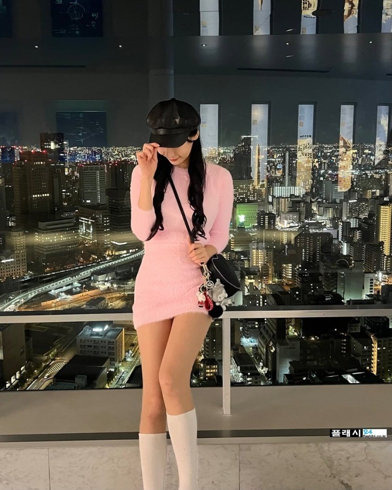 슬렌더한 인플루언서 한설아-9