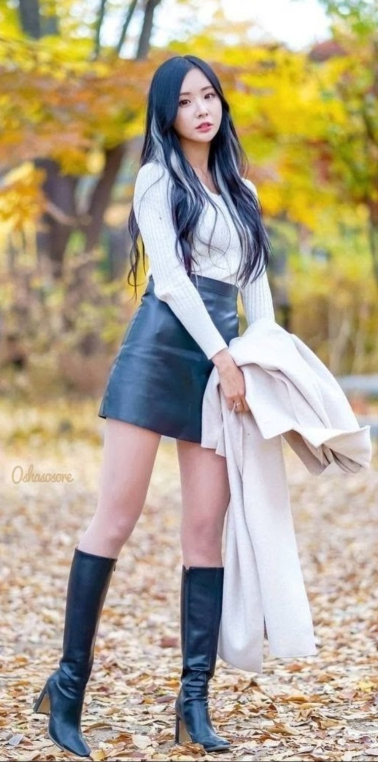 현역 레이싱모델 여캠 피지컬 위엄-3