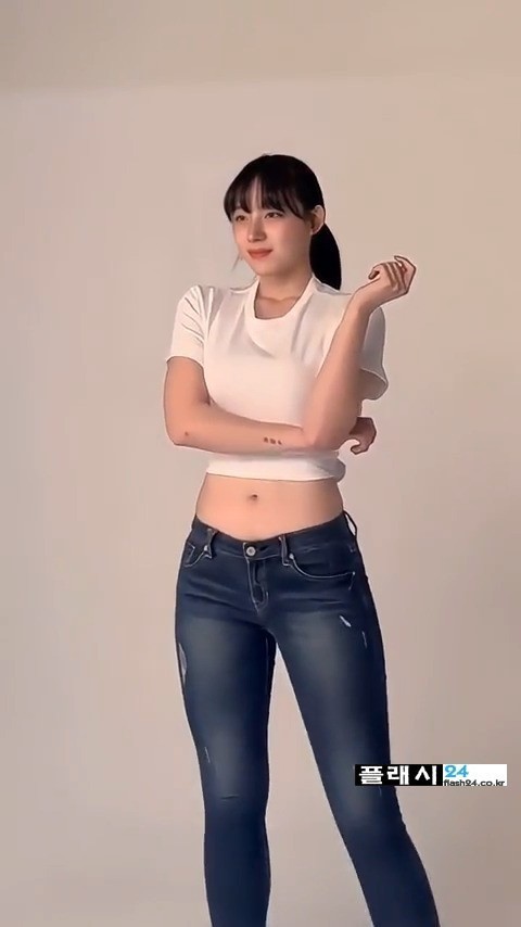 하지원 치어리더 흰티에 청바지 착장-7