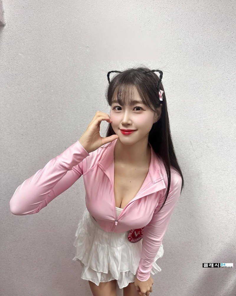 치어리더 김도아 뭐가 이렇게 과감하냐-5