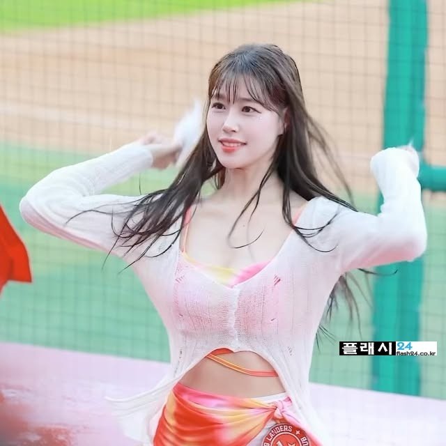 치어리더 김도아 뭐가 이렇게 과감하냐-7