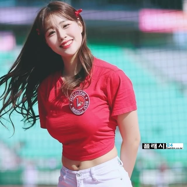 치어리더 김도아 뭐가 이렇게 과감하냐-9