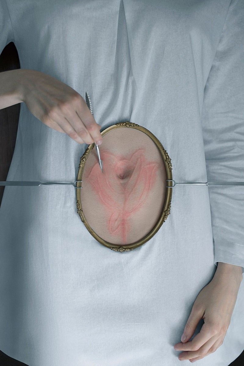 피부묘기증을 예술로 승화시킨 여자-15