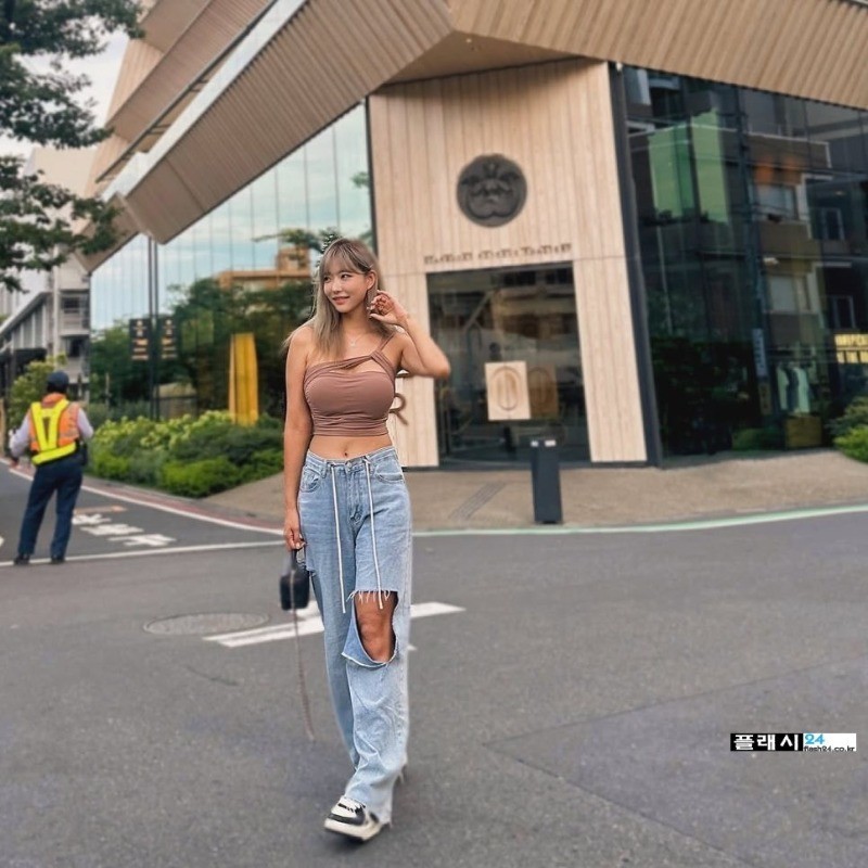 ㅇㅎ)묵직하고 좋은 레이싱모델 강이나-2