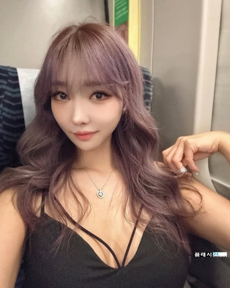 ㅇㅎ)묵직하고 좋은 레이싱모델 강이나-13