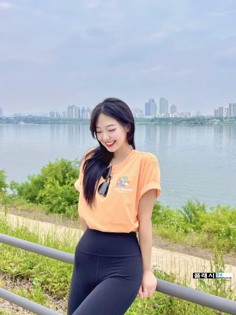 우수한 치어리더 흔한 데이트룩-5