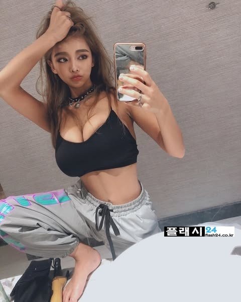 모델 지성 이건 참을수없지-13