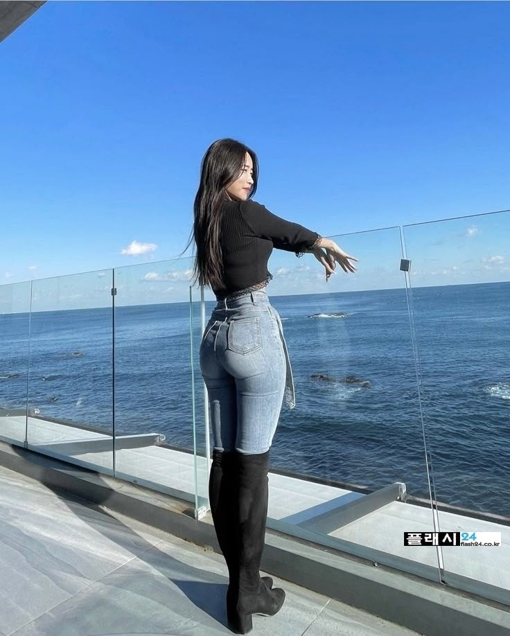 유난히 뒤태 사진만 올리시는분