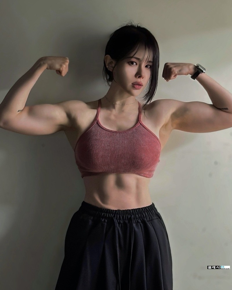 ㅇㅎ)운동하는 처자의 호불호 몸매-10