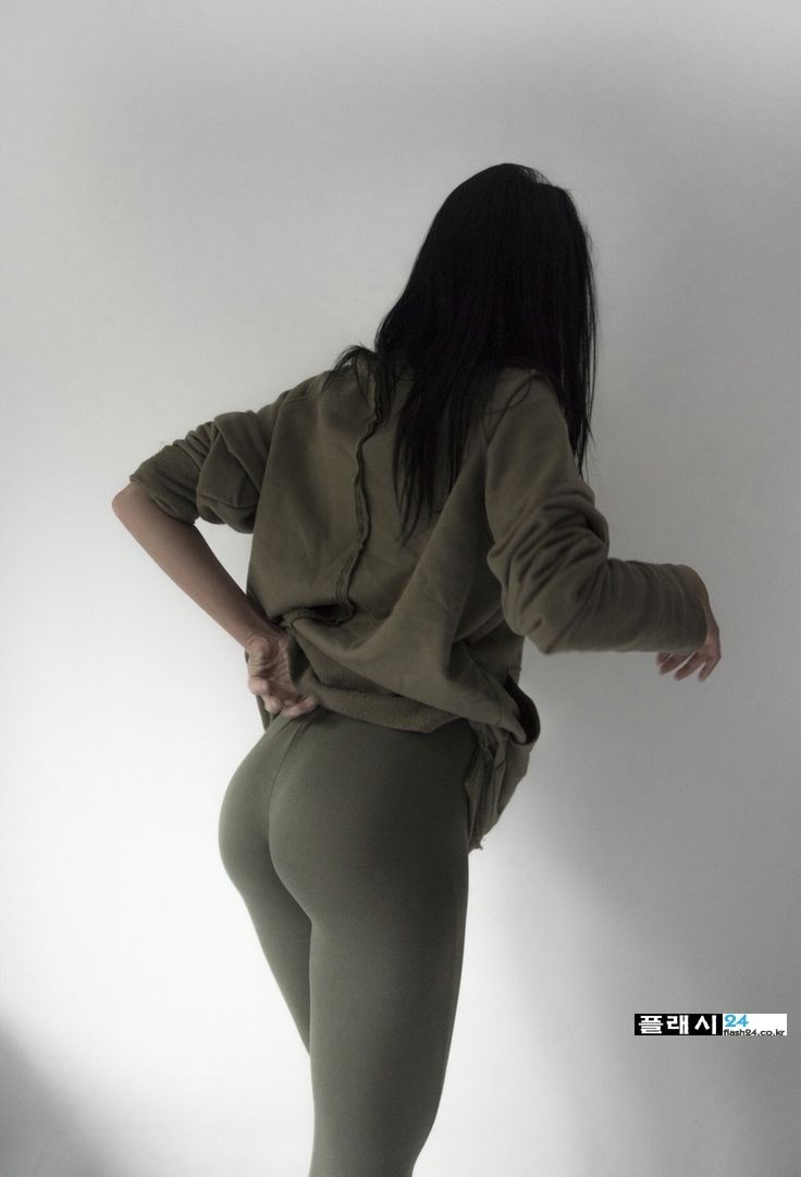 따라 다니고 싶은 여친 뒤모습-14