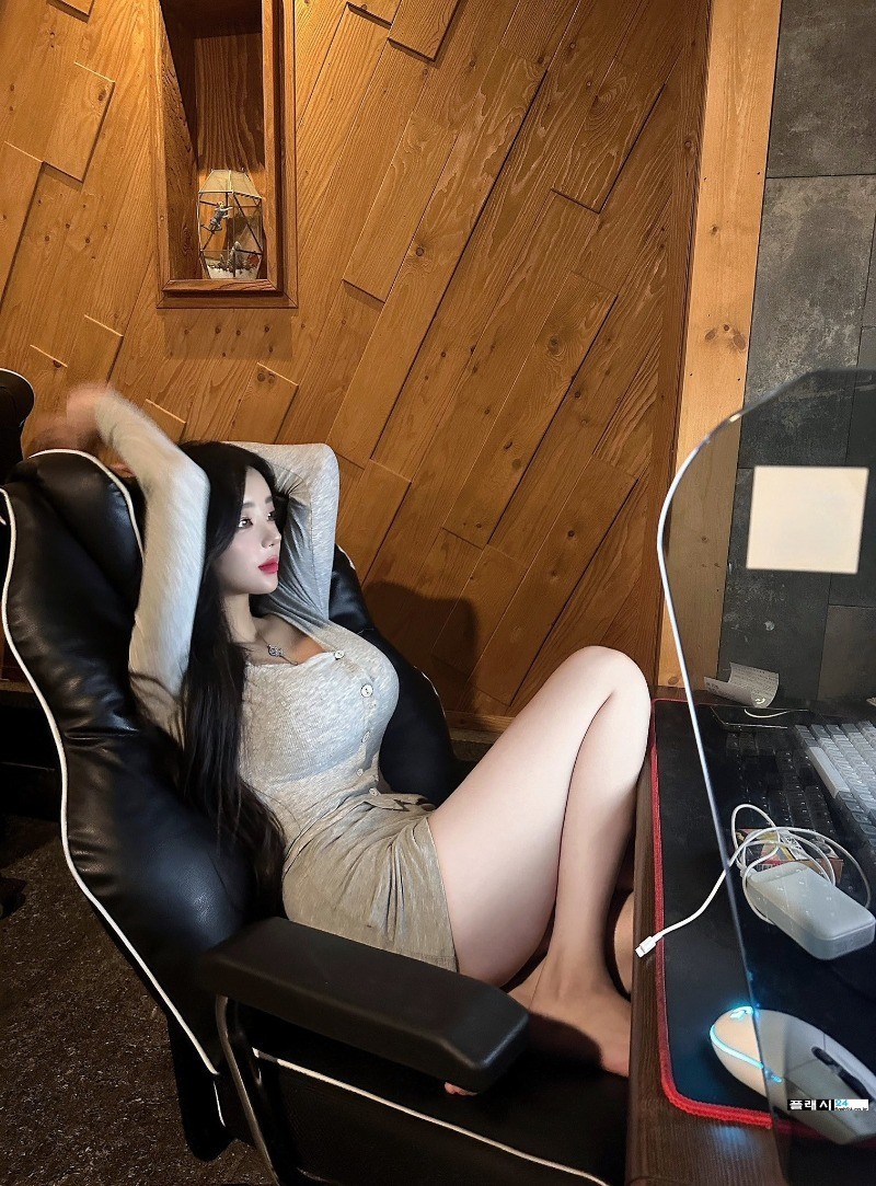 불금이 기다려지게 만드는 여자친구-9
