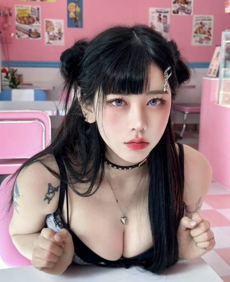 진짜 문신만 없으면 완벽한데