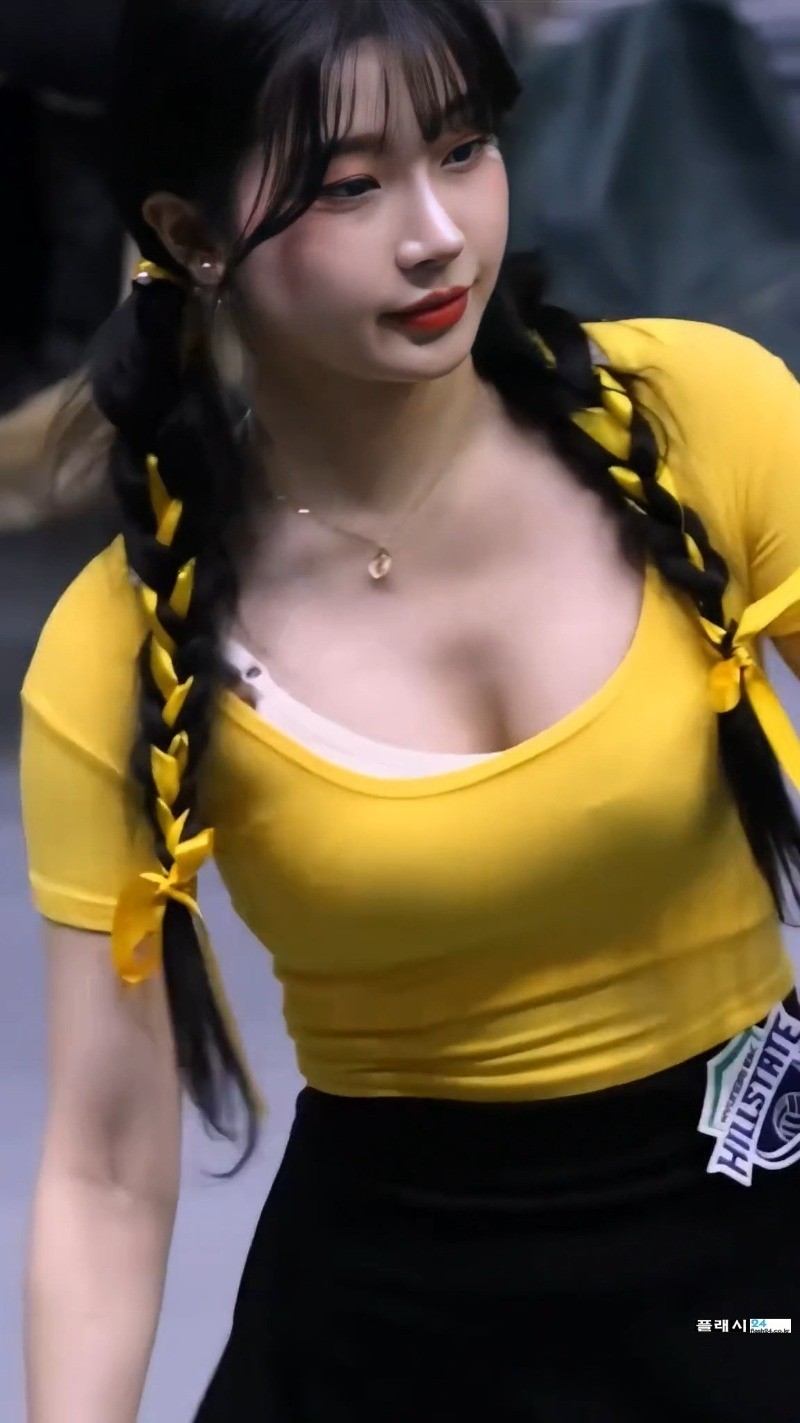 ㅇㅎ)응원중인 이주은 치어리더 실제모습-9