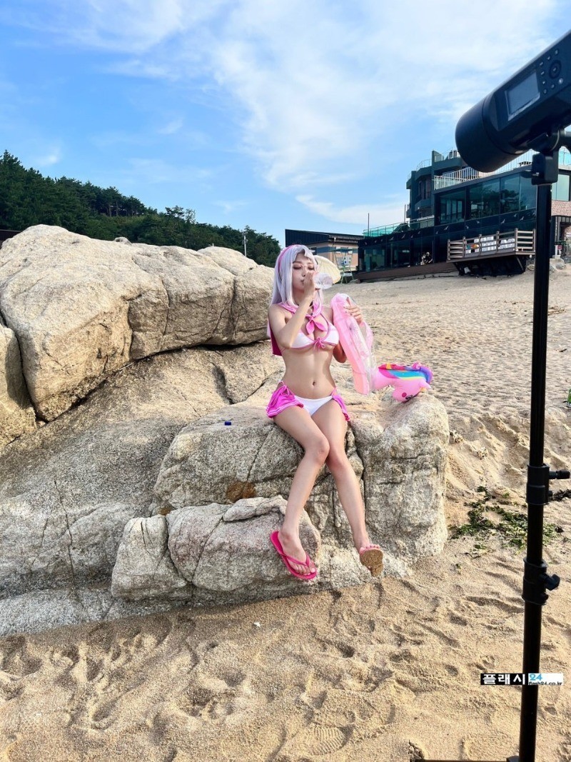 ㅇㅎ)반쮸 코스어 너 이렇게 셀카 촬영할거야-3