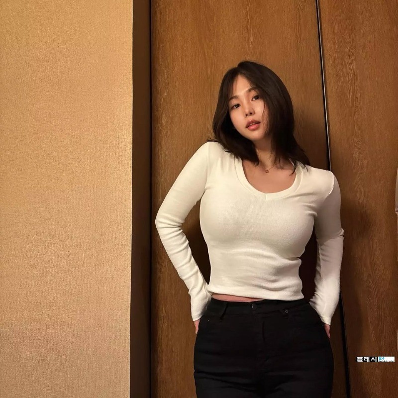 ㅇㅎ)주말에 이런 여친 정도는 만나줘야-8