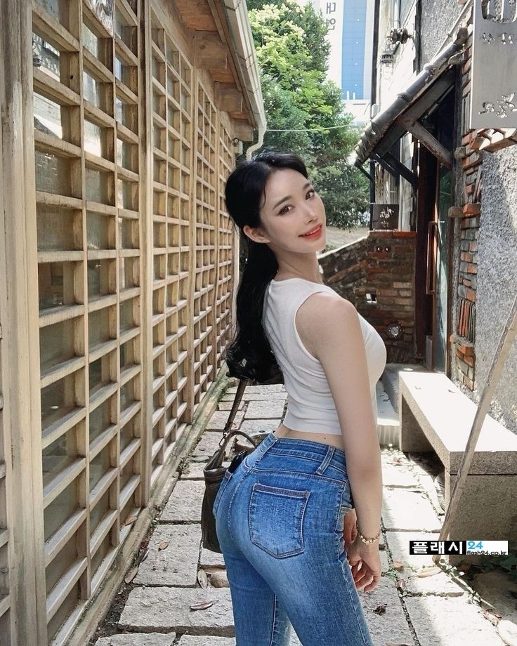 거부할 수 없는 처자의 신체 부위-9