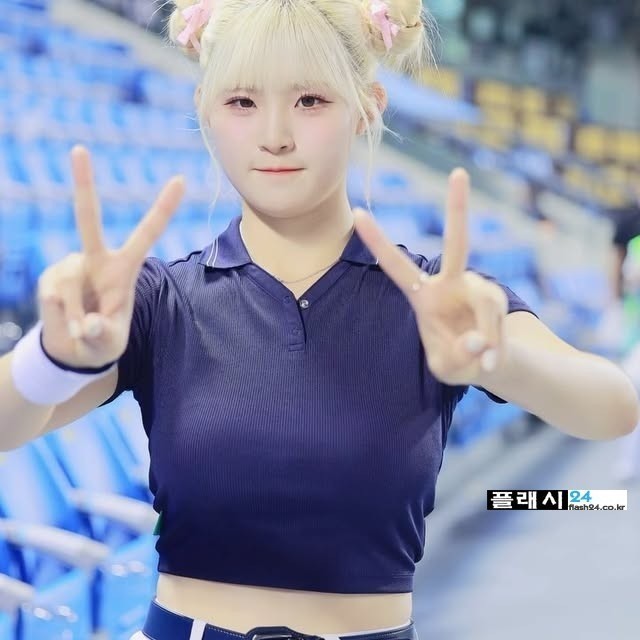 착한 얼굴의 GS칼텍스 배구단 치어리더 안혜지-2