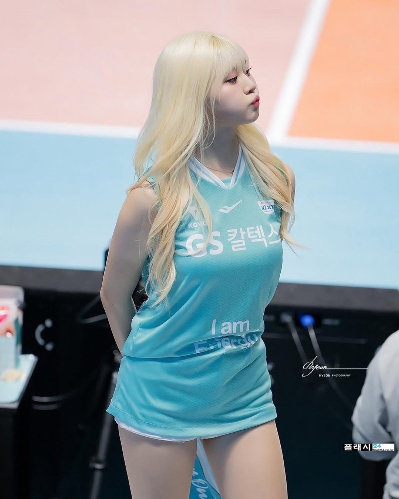 착한 얼굴의 GS칼텍스 배구단 치어리더 안혜지-11