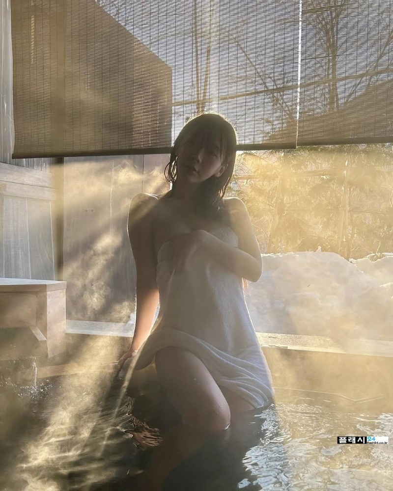 쏘블리 수건 한장만 걸치고 온천-5