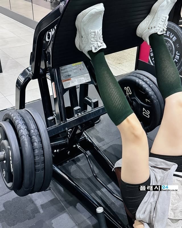 믿고 본다는 운동하는 엄소진 누나-8
