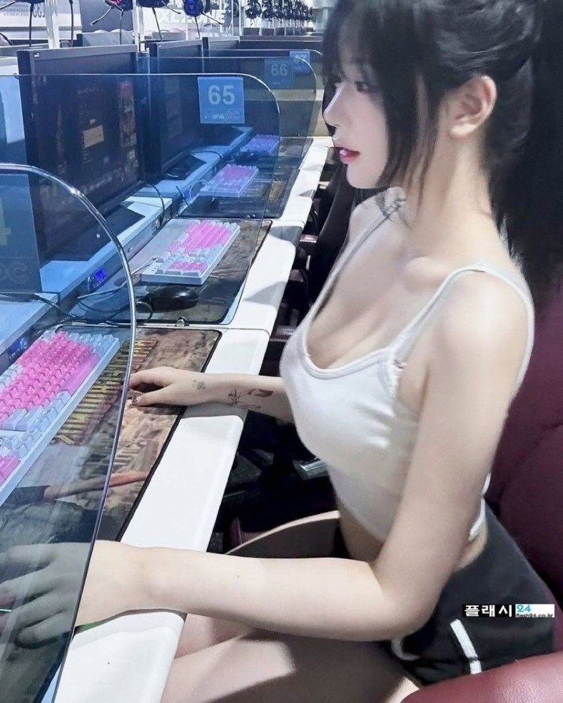 ㅇㅎ)최연소 남성 잡지 우승자 출신 쥬 근황-6