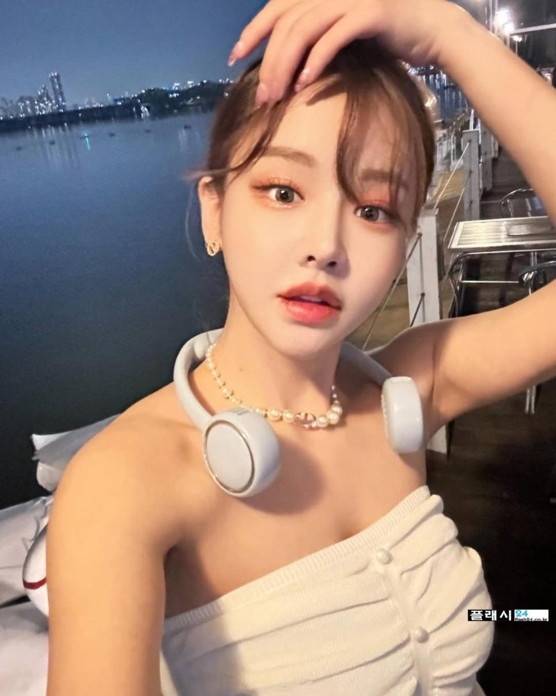 유진 모델 데이트룩 반하겠네