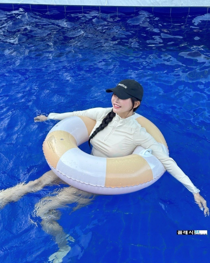 ㅇㅎ)모델 윤서화 이렇게 좋은 걸 감추고 있었어-4