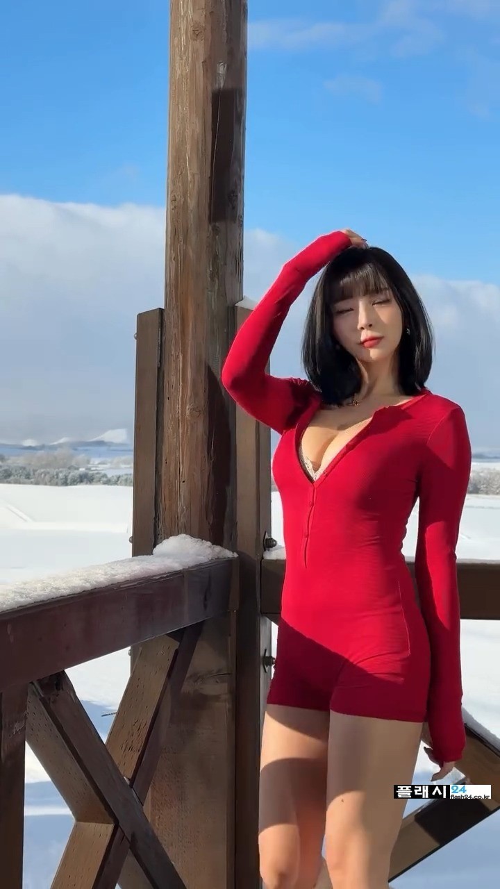 꽃빵 일체형 점프슈트 의상-3